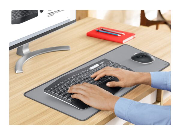 37eecfa6-bd38-40fb-9c9d-7b0e12440d76 LOGI Desk Mat Studio Series MID GREY