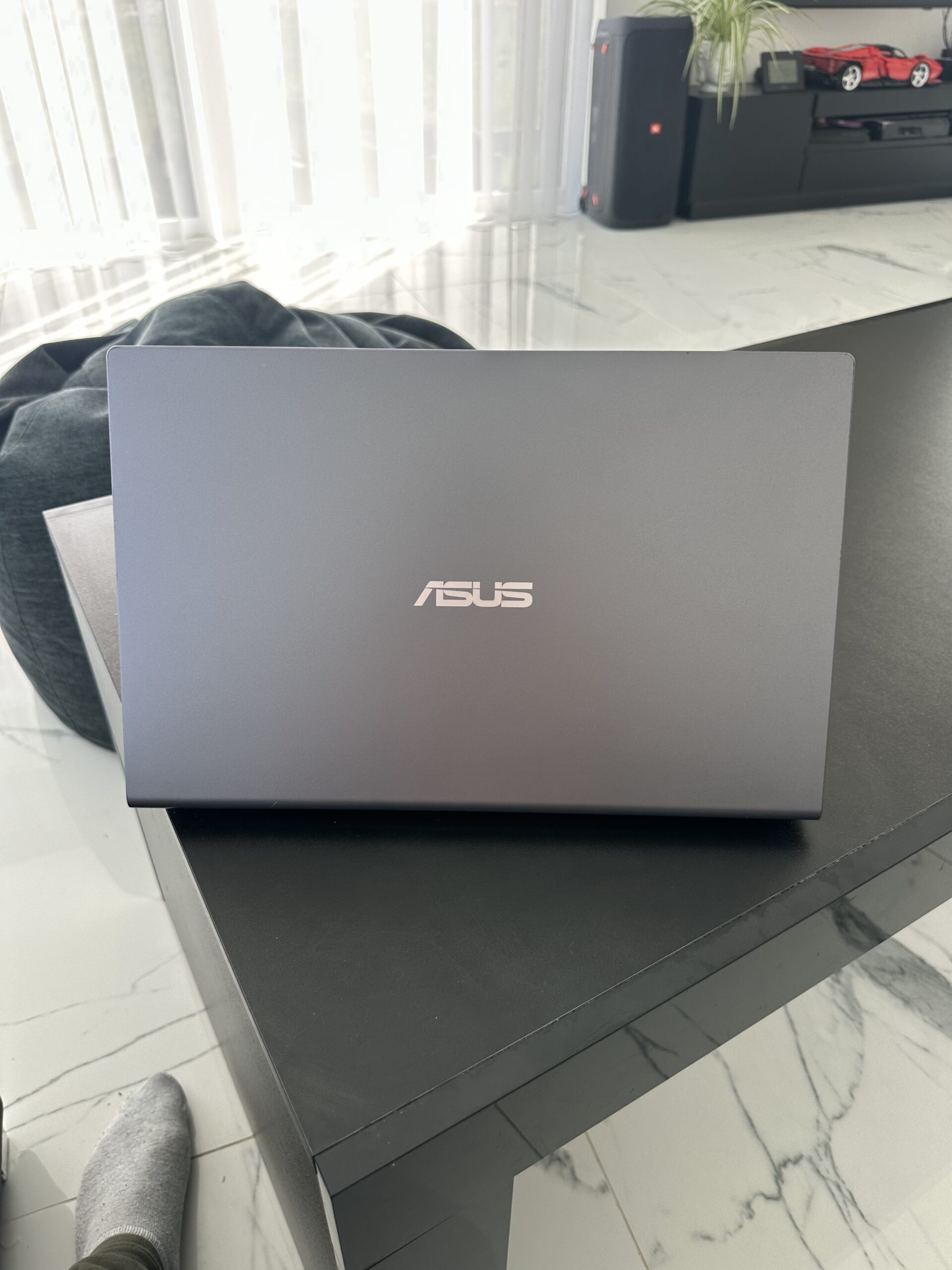 ASUS VivoBook X515F - Image 4