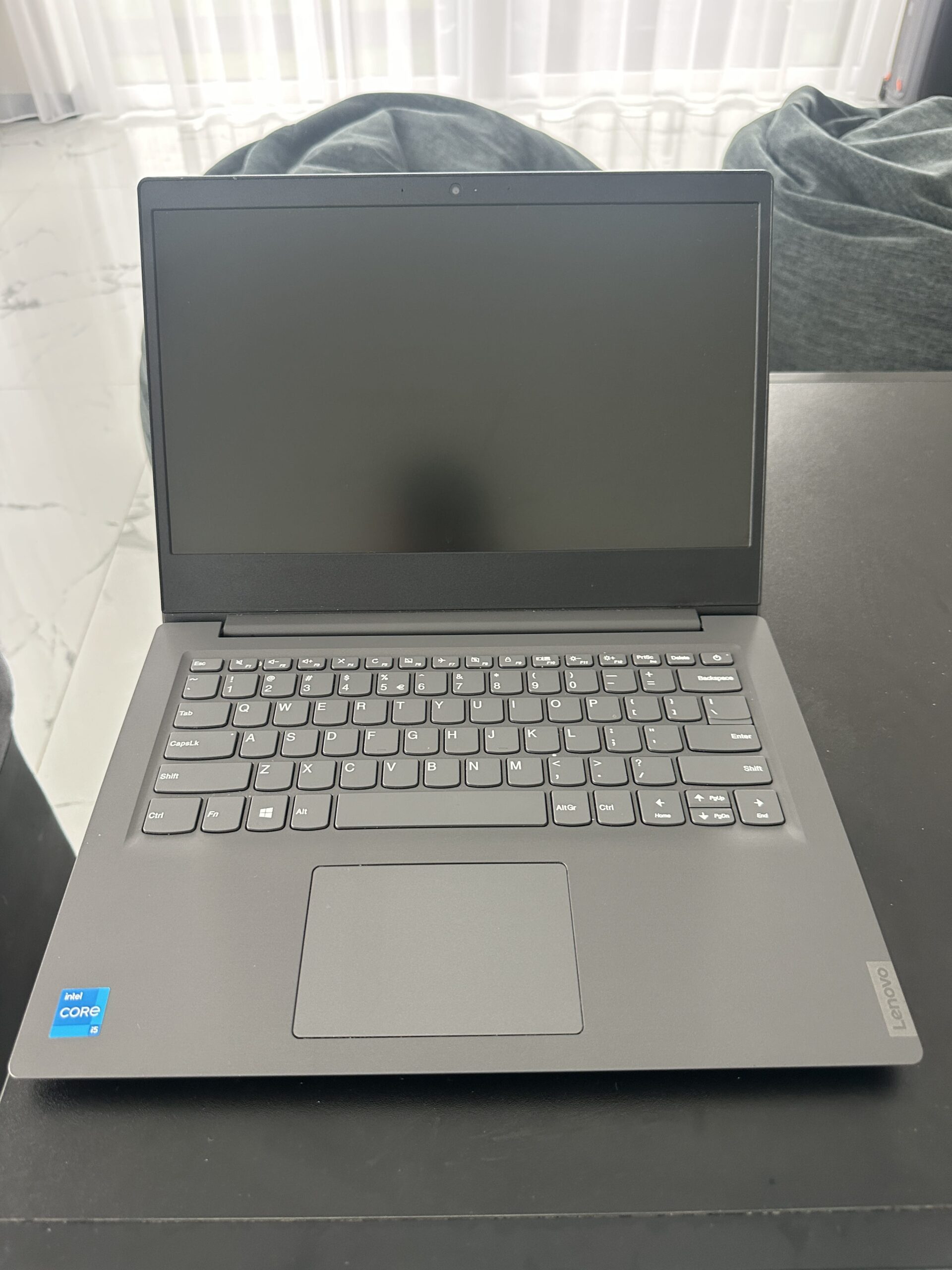 Lenovo V14-IIL i3 11th Gen 8GB 256GB SSD