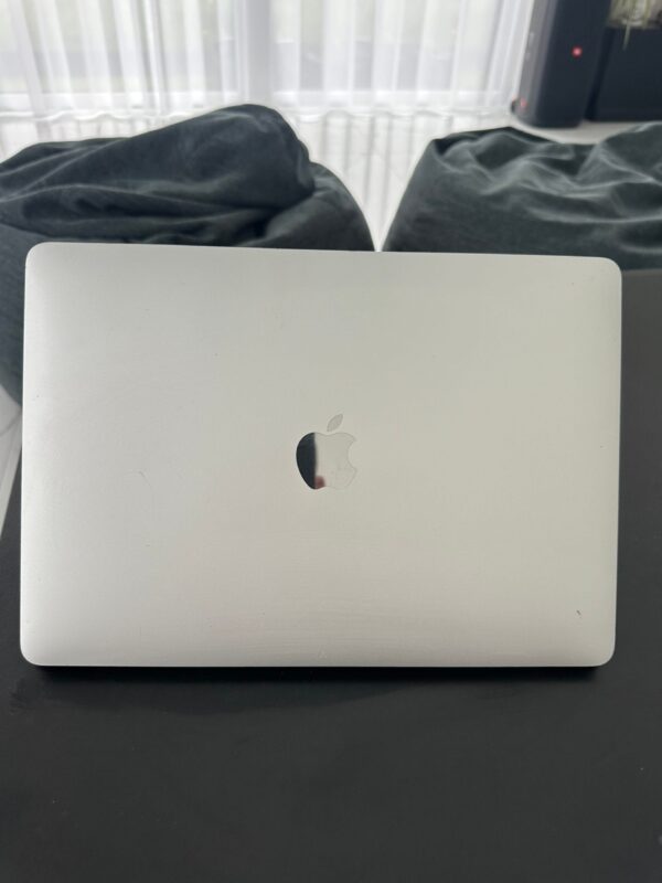 MacBook Pro A1708 i5 8GB 128GB Silver Retina