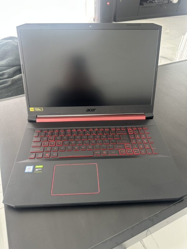 Acer Nitro AN517-51 i5 9th Gen / 16GB RAM / 512GB SSD / GTX 1650