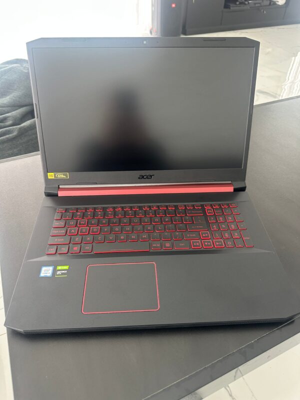 Acer Nitro AN517-51 i5 9th Gen / 16GB RAM / 512GB SSD / GTX 1650