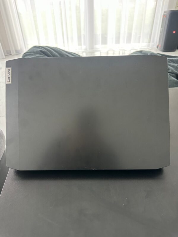 IMG_3299 Lenovo IdeaPad Gaming 3 15ARH05 Ryzen 7 16GB GTX 1650 Ti