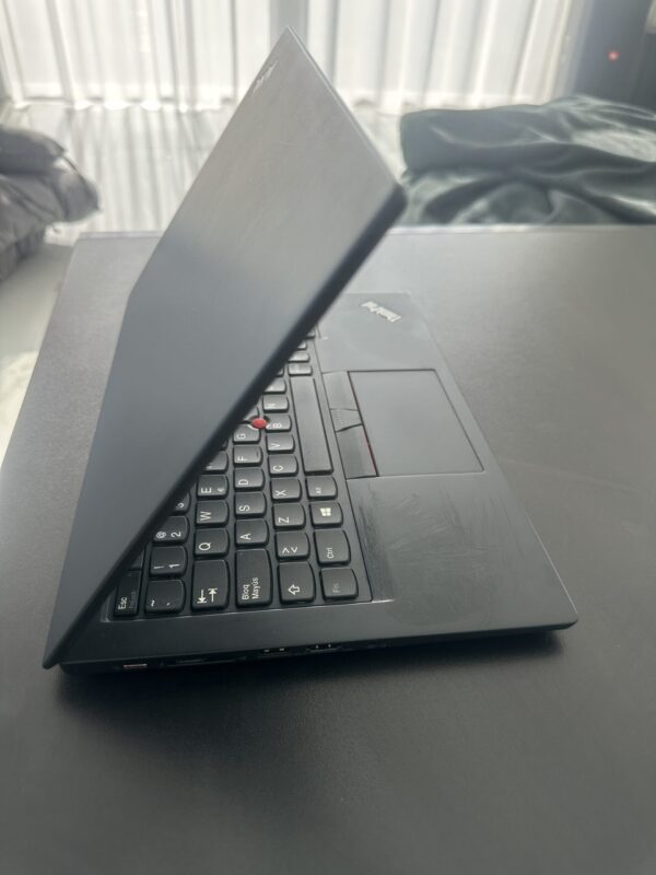 IMG_3324 Lenovo ThinkPad X280 i5 / 8GB RAM / 256GB SSD