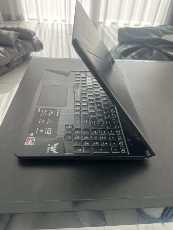 ASUS TUF FX505DT RGB i5 / 16GB RAM / 256GB SSD / GTX 1650