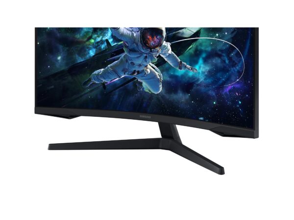 aaa6917d-22c0-496a-a601-ec60f146f99d SAMSUNG LS32CG552EUXEN 32inch VA
