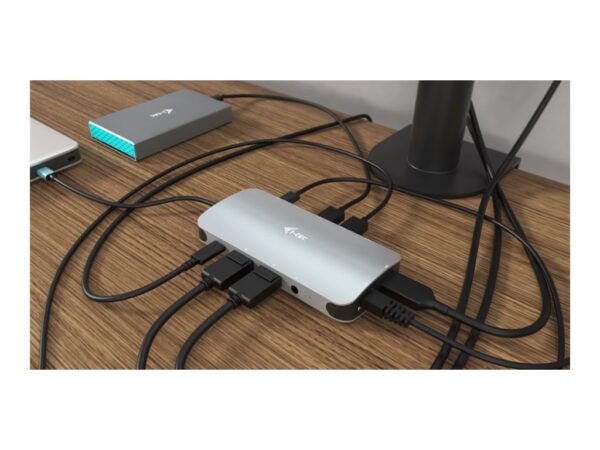 ac31bf3f-cade-4804-b7dc-c65ea6b13ff9 I-TEC USB-C Metal Nano Dock 3xDisplay+PD