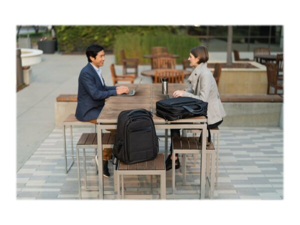b5835a72-2f97-4a90-84fd-47bbd5c9c967 KENSINGTON Contour 2.0 15.6 Business