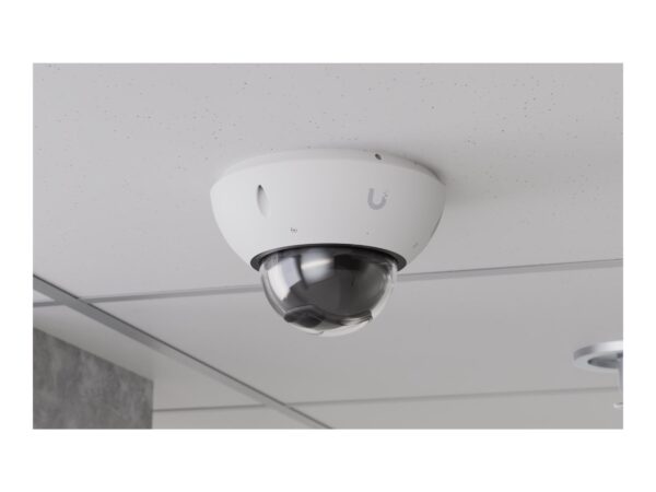 1f1c34ab-4f5f-4535-b482-dfbff8e3c7ac UBIQUITI UVC-G6-PRO-DOME-W Camera 4K PoE